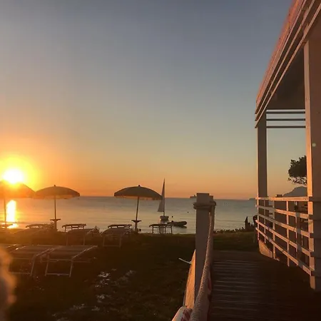 Πανσιόν Casa Manfrei *